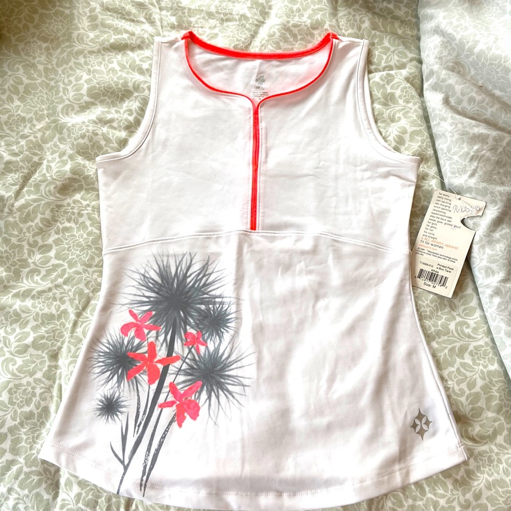 Cute tennis shirt size medium, fits like a small.